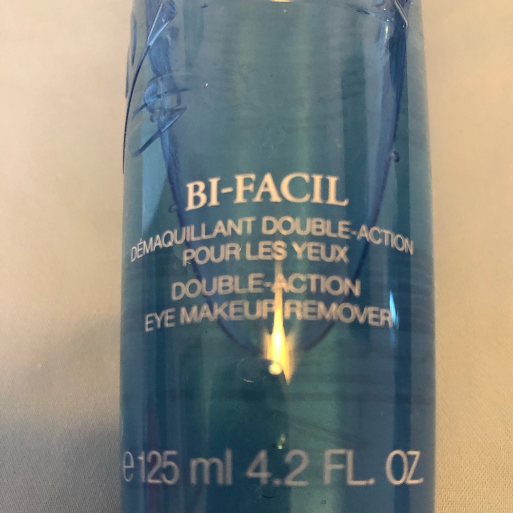 Lancôme Bi-Facil eye makeup remover